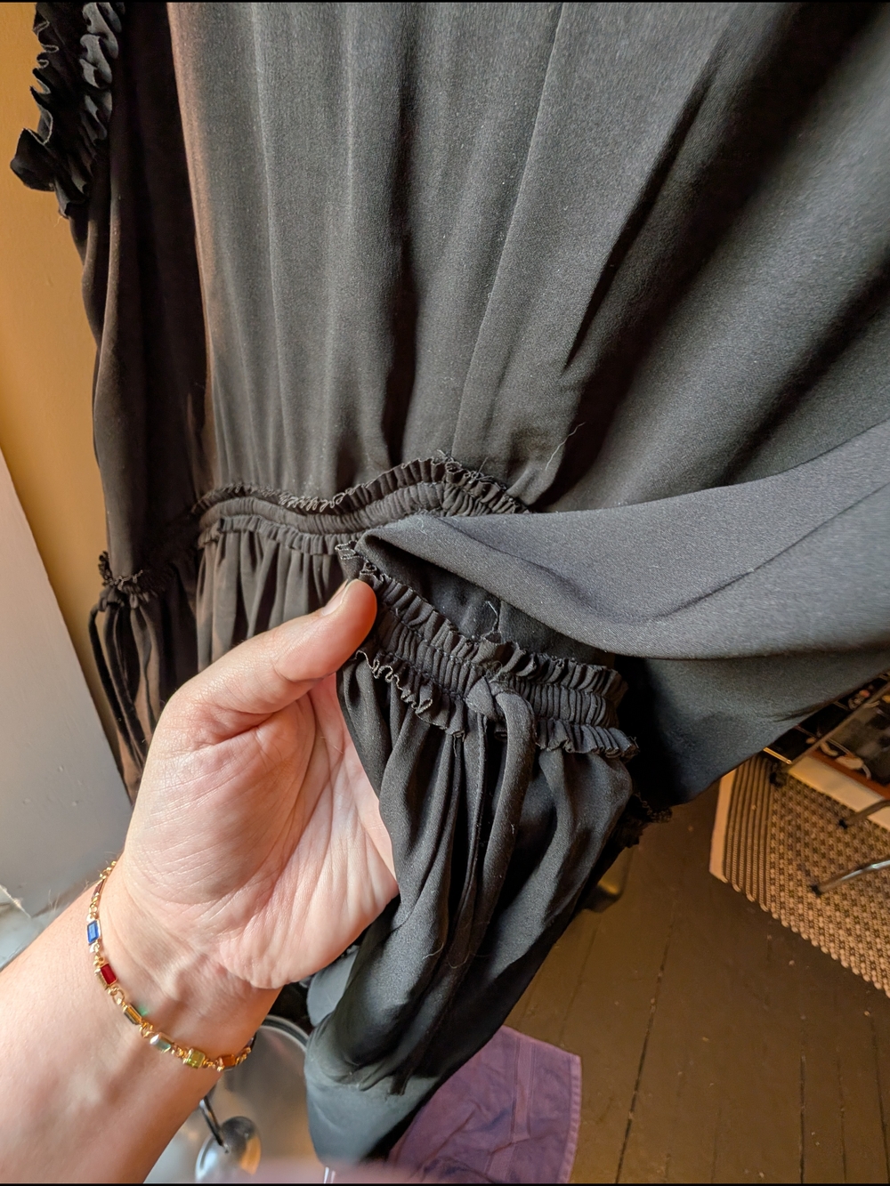 H&M 14 US Black Sleeveless V-Neck Ruffle Trim Dress - Picture 4 of 6